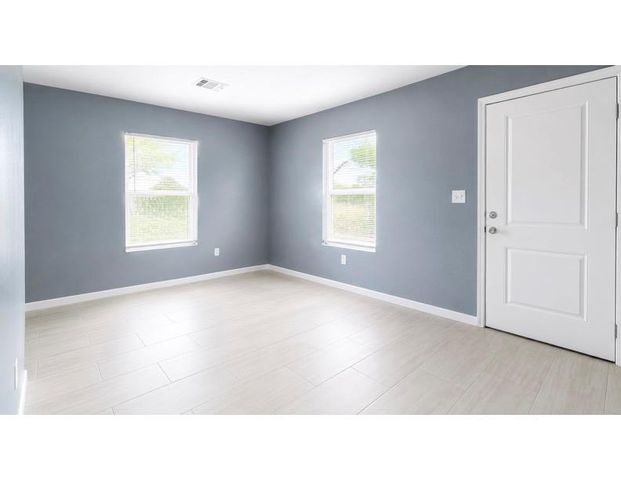 1413 NE Grand Boulevard, Oklahoma City, OK 73117