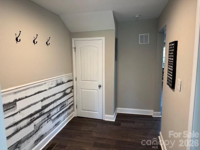 806 4th Street Drive NW, Hickory, NC 28601