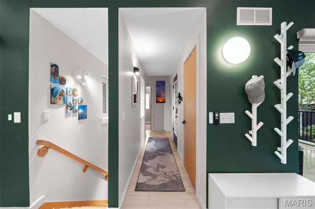 3738 Olive Street, St Louis, MO 63108