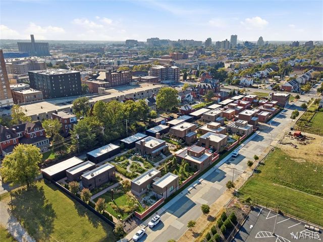3738 Olive Street, St Louis, MO 63108