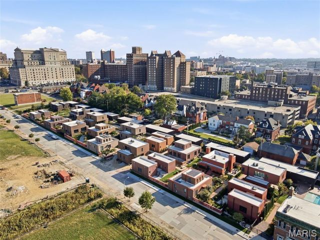 3738 Olive Street, St Louis, MO 63108