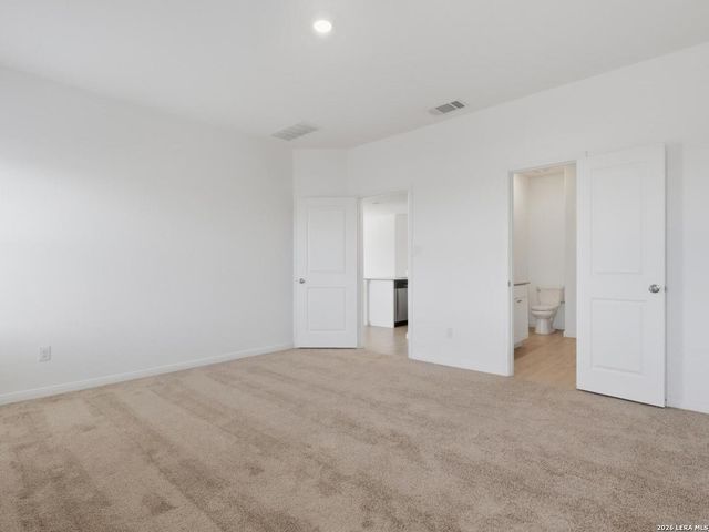 12914 Rosemary Bnd, St Hedwig, TX 78152