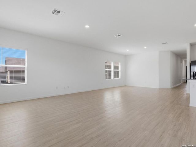 12914 Rosemary Bnd, St Hedwig, TX 78152