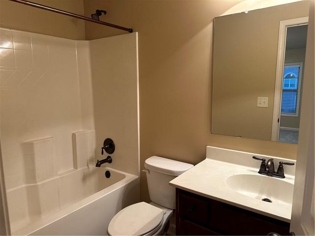 2304 Northglenn Court, Conyers, GA 30013