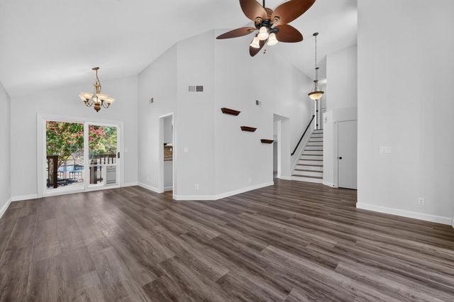 616 Cardigan Ct, Roseville, CA 95747