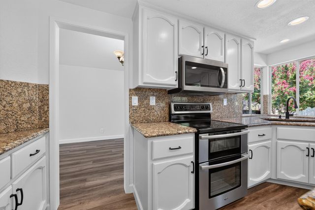 616 Cardigan Ct, Roseville, CA 95747