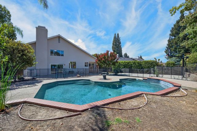 616 Cardigan Ct, Roseville, CA 95747
