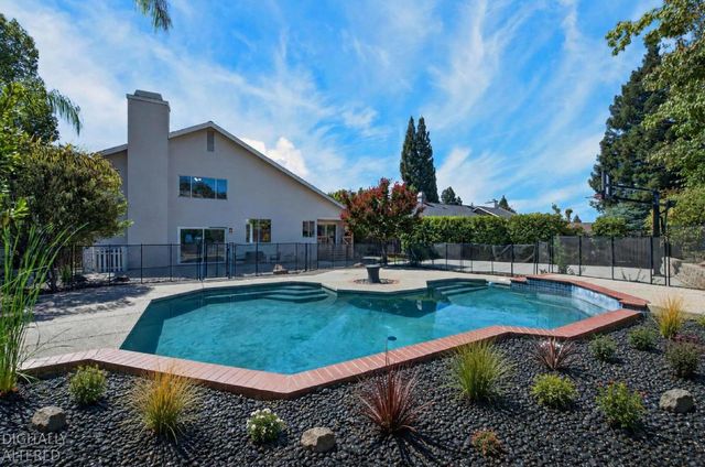 616 Cardigan Ct, Roseville, CA 95747