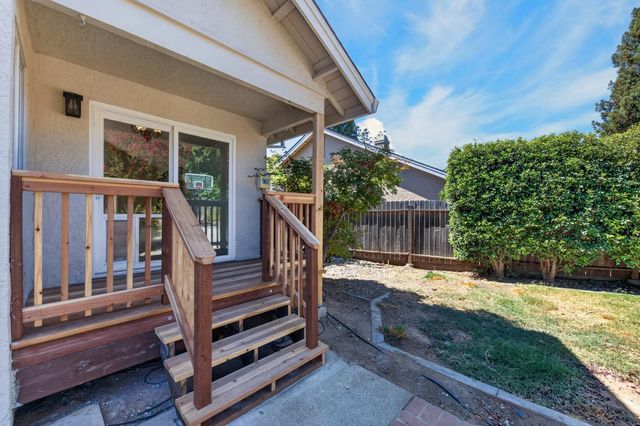 616 Cardigan Ct, Roseville, CA 95747