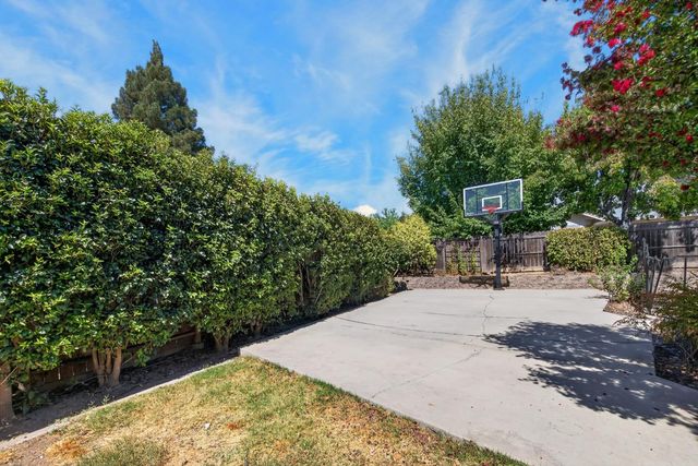 616 Cardigan Ct, Roseville, CA 95747