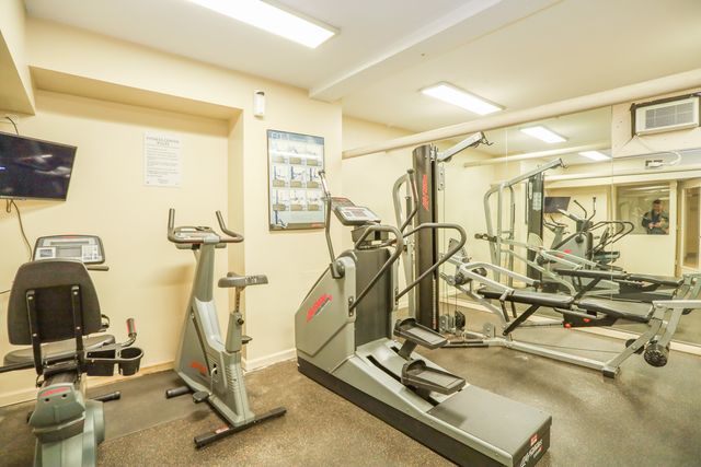 5210 S Woodlawn Avenue G7, Chicago, IL 60615