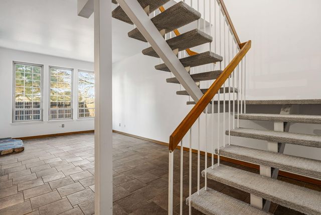 5129 Pinata Place NE, Albuquerque, NM 87109