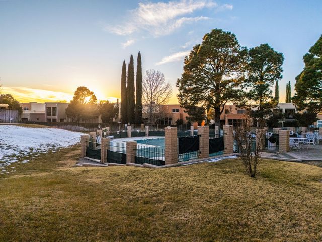 5129 Pinata Place NE, Albuquerque, NM 87109