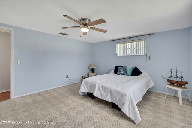 5239 Eagle Drive, Holiday, FL 34690