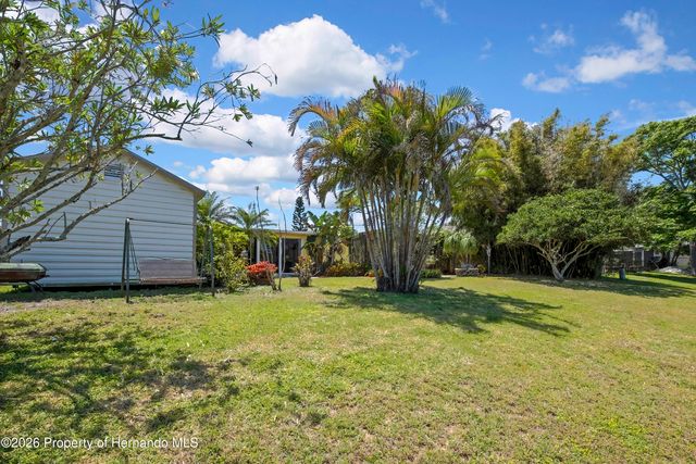 5239 Eagle Drive, Holiday, FL 34690