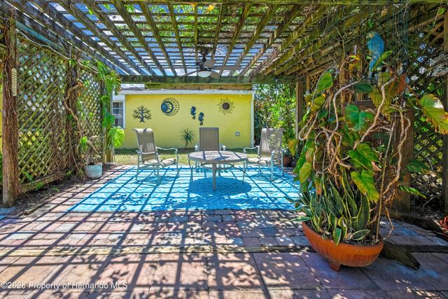 5239 Eagle Drive, Holiday, FL 34690