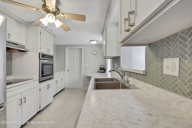 5239 Eagle Drive, Holiday, FL 34690
