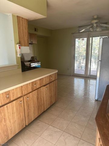 30 Judson 8B, Edison Twp., NJ 08837