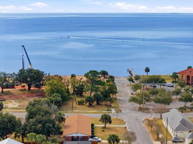 902 S I St, Pensacola, FL 32502