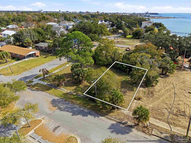 902 S I St, Pensacola, FL 32502