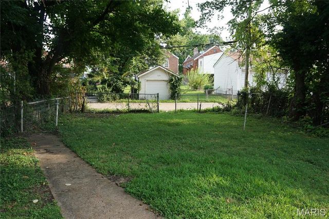 1163 Howell Street, St Louis, MO 63147