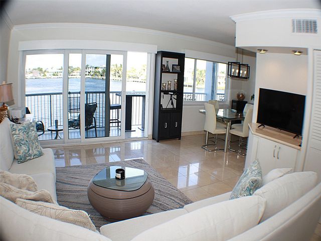 1201 S Riverside Drive 207, Pompano Beach, FL 33062