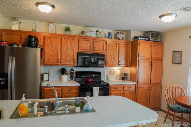 1003 E Maple Street, Fort Gibson, OK 74434