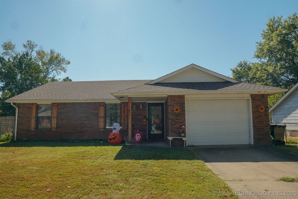 1003 E Maple Street, Fort Gibson, OK 74434