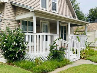 511 S Sycamore St, Wichita, KS 67213