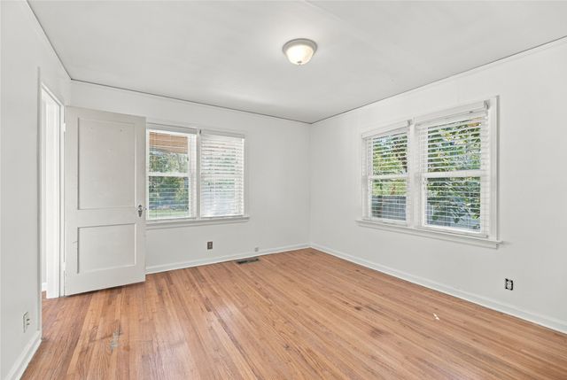 737 S Pittsburg Avenue, Tulsa, OK 74112