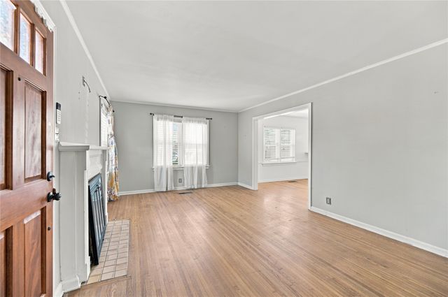 737 S Pittsburg Avenue, Tulsa, OK 74112
