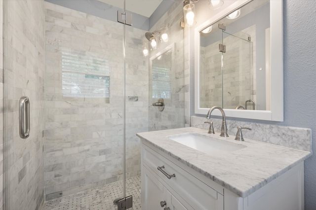 9923 Knoll Krest Drive, Dallas, TX 75238