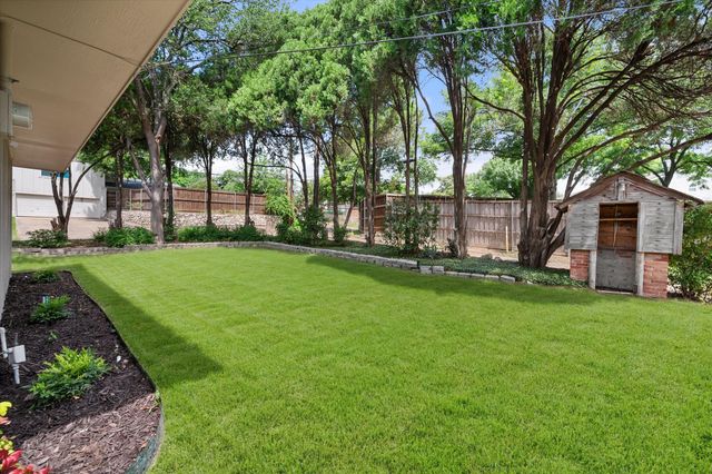 9923 Knoll Krest Drive, Dallas, TX 75238