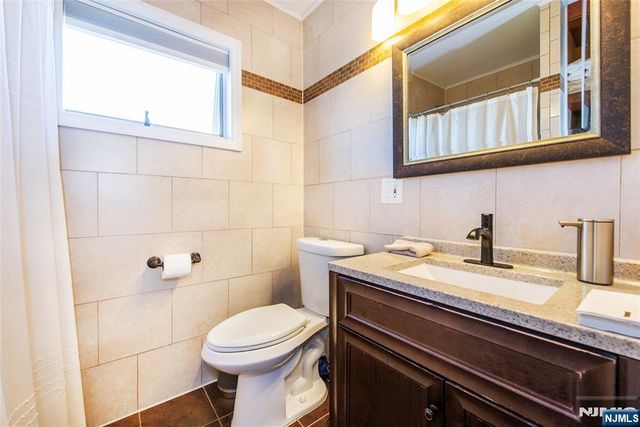 24 Lennon Place, Clifton, NJ 07013
