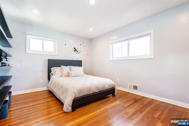 24 Lennon Place, Clifton, NJ 07013