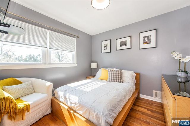 24 Lennon Place, Clifton, NJ 07013