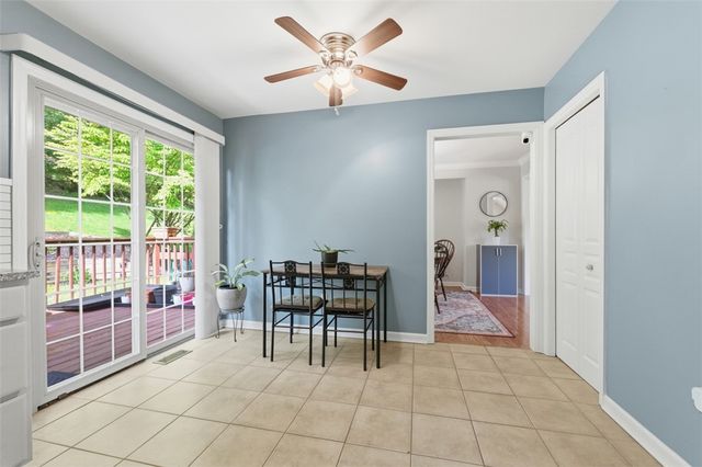 250 The Pines Dr., Scott Twp, PA 15243