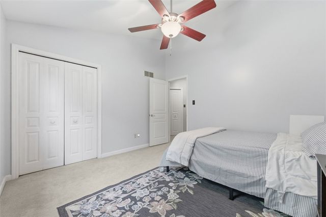 250 The Pines Dr., Scott Twp, PA 15243