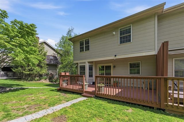250 The Pines Dr., Scott Twp, PA 15243