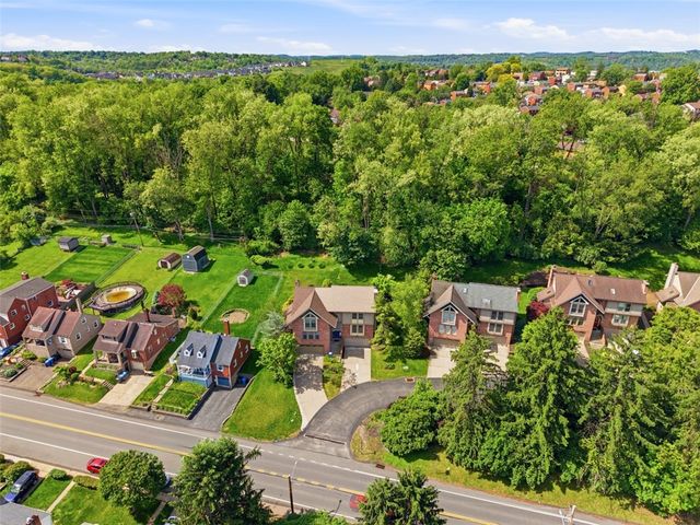 250 The Pines Dr., Scott Twp, PA 15243