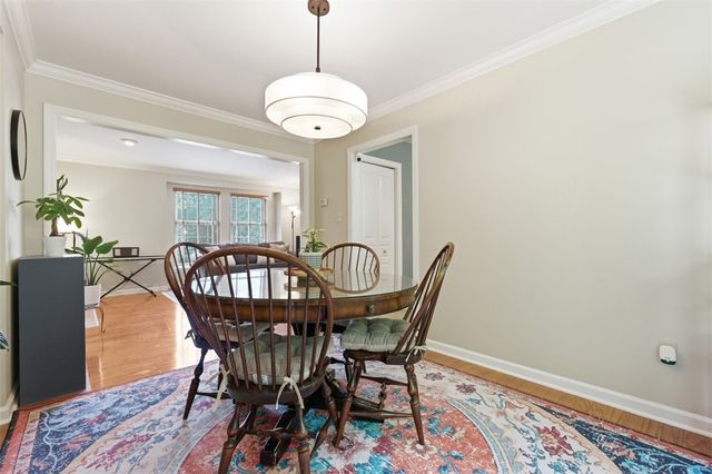 250 The Pines Dr., Scott Twp, PA 15243