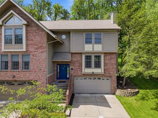 250 The Pines Dr., Scott Twp, PA 15243