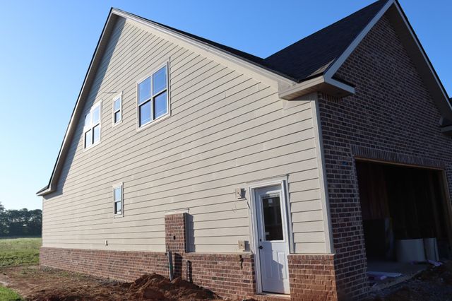 201 Harvest Moon Dr, Clarksville, TN 37043