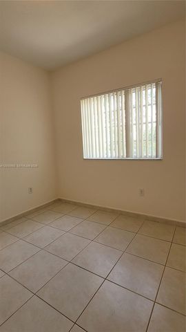 7280 NW 114th Ave 205-8, Doral, FL 33178
