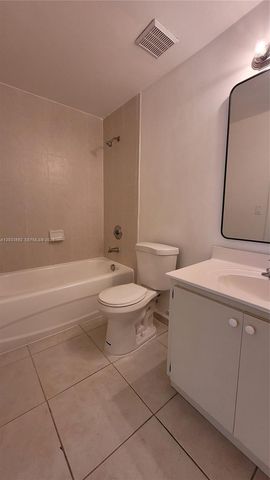 7280 NW 114th Ave 205-8, Doral, FL 33178