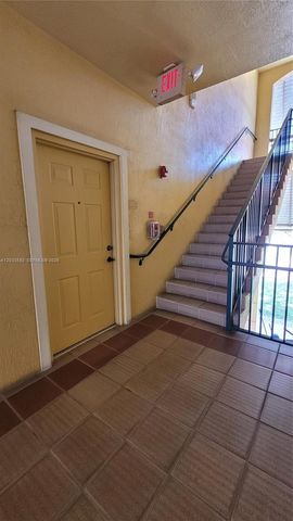 7280 NW 114th Ave 205-8, Doral, FL 33178