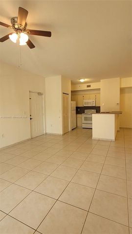 7280 NW 114th Ave 205-8, Doral, FL 33178