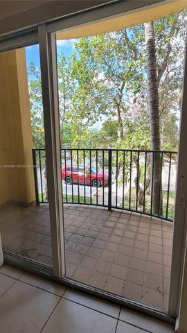 7280 NW 114th Ave 205-8, Doral, FL 33178