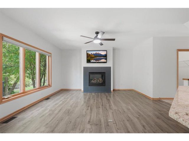 13 Cliff Ridge Court, Hudson, WI 54016