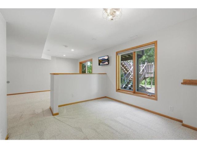 13 Cliff Ridge Court, Hudson, WI 54016